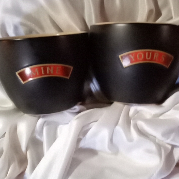 Bailey's Irish Cream Cups  yours&mine Tea / Coffee Cups. - Picture 2 of 4